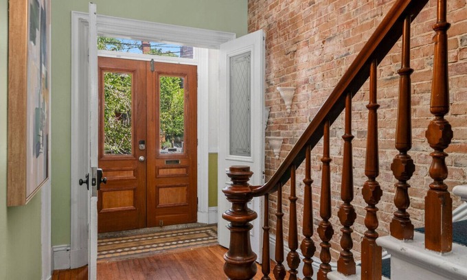 Parkside Apartamento | Historic Charm at 236 - Elegant West End Retreat