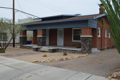 Feldman's Casa | Historic Charm with Modern Comfort