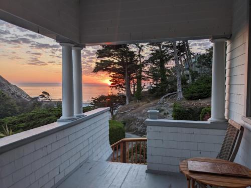 Point Arena Casa | Historic Coast Guard House and Cottages