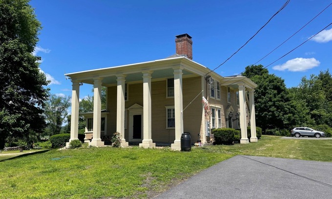 Townsend Otro | Historic Colonial on Willard Brook.