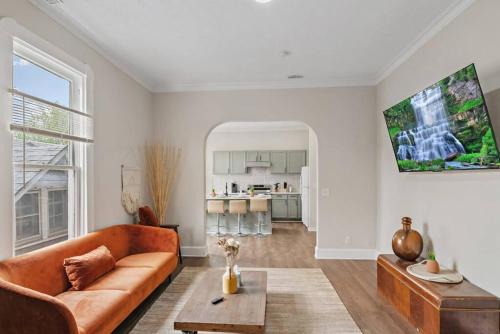 Herron Morton Casa | Historic District - 3BR - Newly Renovated Home