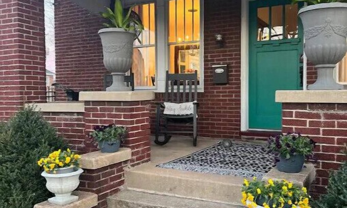Washington Casa | Historic Downtown 1910 Brick 2 Story Home