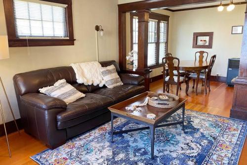 Astoria Apartamento | Historic Downtown Flat, # 2