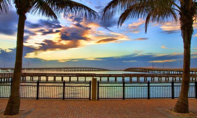 Punta Gorda Casa | Historic Downtown Punta Gorda Cottage - Great Location!