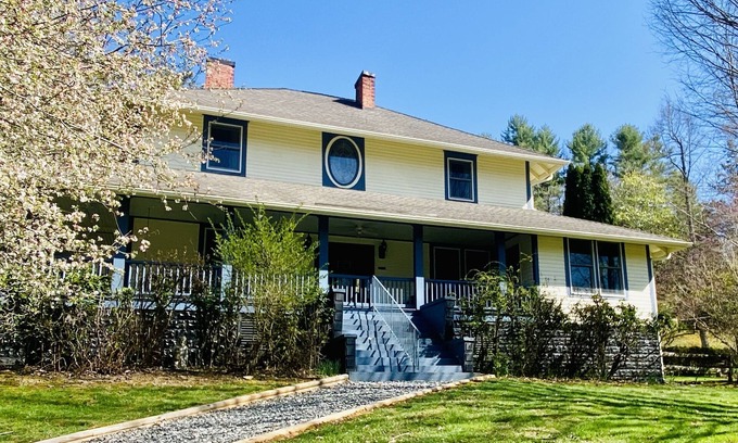 Mars Hill Casa | Historic Estate Property with Wooded Escapes, Views, & Event Spaces on 14 Acres