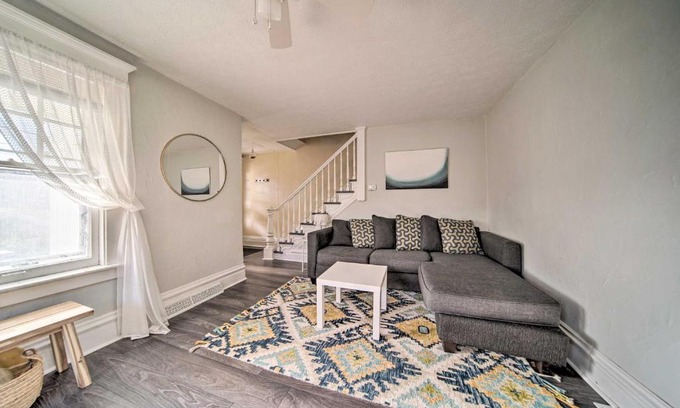 Erie Casa | Historic Family Home 2 Mi to Lake Erie and Zoo!