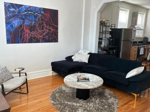 Brighton Park Apartamento | Historic Feel Modern Comfort Walk to Parks & Food