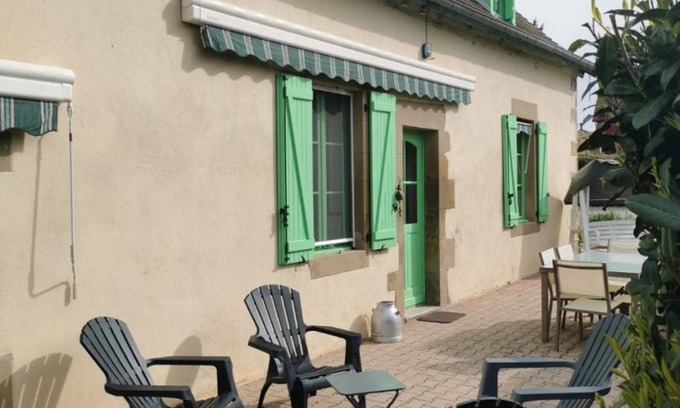 Saint-Aubin-le-Monial Cabaña | Casa de campo con jardín privado, cerca de Bourbon-l'Archambault, ideal para familias y curistas