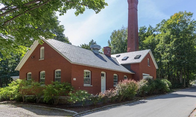 Portland Casa | Historic home in Diamond Cove great for large groups & families!