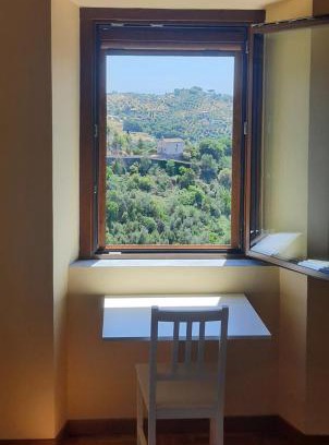Castelnuovo di Porto Apartamento | Historic home in the Village with Panoramic Views