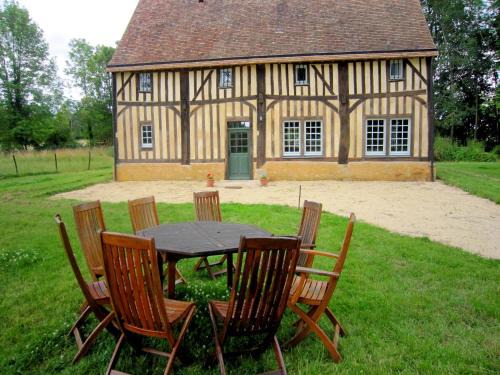 Saint-Aignan Casa | Historic Home Saint-Aignan by Lake