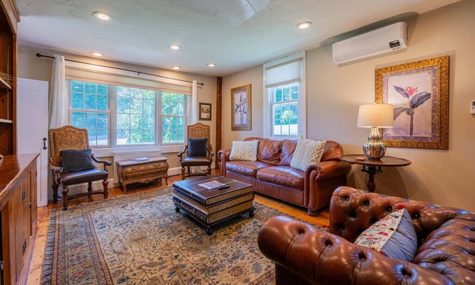 Manchester Center Apartamento | Historic Home with Colonial Charm in Manchester