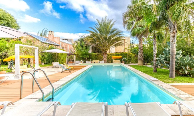 Patu Casa | Historic house with pool and Mediterranean park (A)
