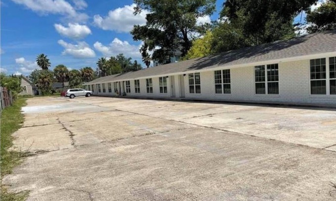 Lake Charles Apartamento | Historic Iris St Lake Charles #4