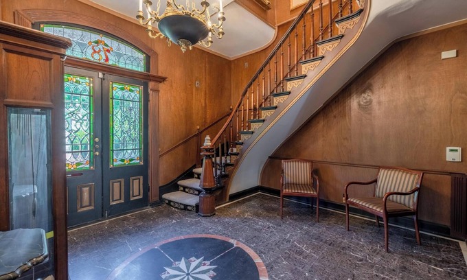 Lower Avenues Casa | Charming Renovated Capitol Hill House - SLC