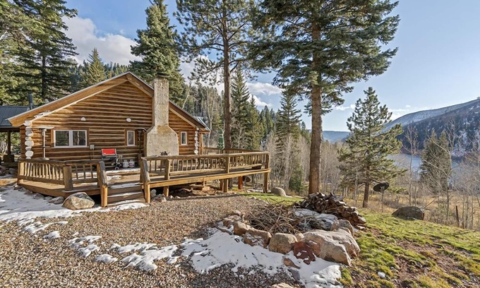 Durango - Purgatory Casa | Historic Log Cabin, Incredible Lake Views, Pet Friendly!