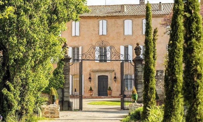 Caunes-Minervois Apartamento | Historic Luxury and Modernity in the Heart of Minervois