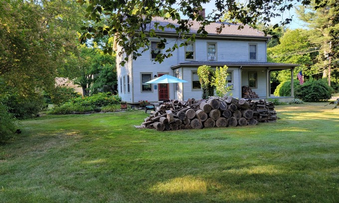 Madison Casa | Madison Home Histórico en un precioso entorno de 2 acres.