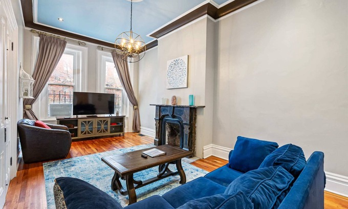 Manchester Casa | Historic Manchester Charming Victorian Townhouse Sleeps 11