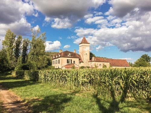 Cenevieres Casa | Historic mansion by the River Lot in Cénevières