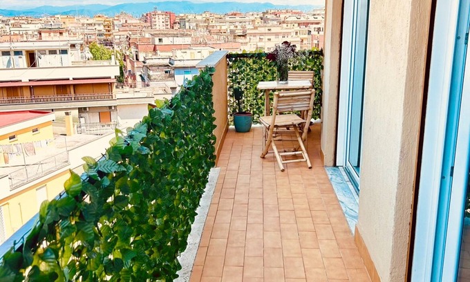 Prenestino-Centocelle Apartamento | Historic Penthouse in Rome. Ideal for business travels or tourists.