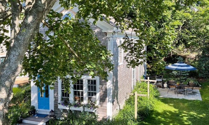 Commercial Street Cabaña | Histórica cabaña de marineros en el corazón de Provincetown, a pasos de la playa