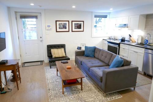 Le Droit Park Apartamento | Historic ShawLeDroit Park Gem - 1 Bedroom on U St