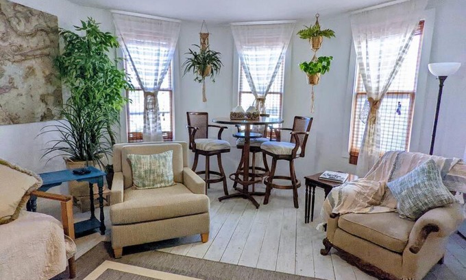 Tahlequah Apartamento | Historic spacious 1 bd. Apt in heart of Tahlequah