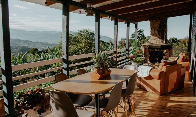 Cantón de León Cortés Castro Otro | Historical Coffee Farm House