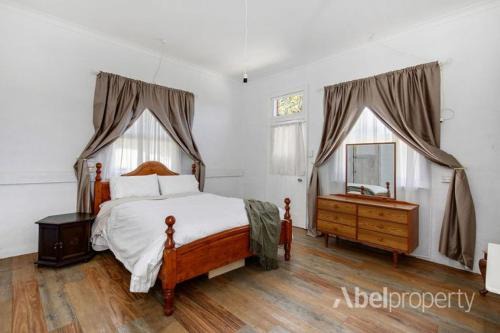 Helena Valley Casa | Historical cottage in the hills