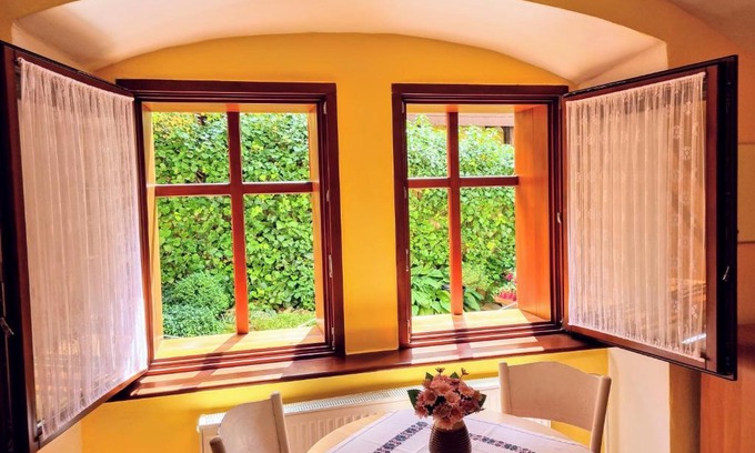 Levoca Apartamento | Historical house in the center Levoča with parking