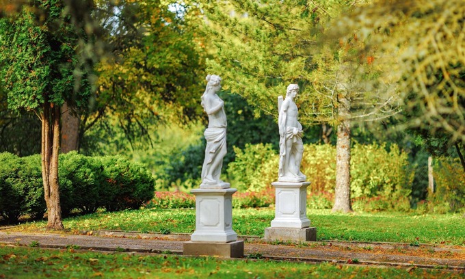 Latgale Villa | Historical manor in Silajani - Apple Manor & Garden Complex