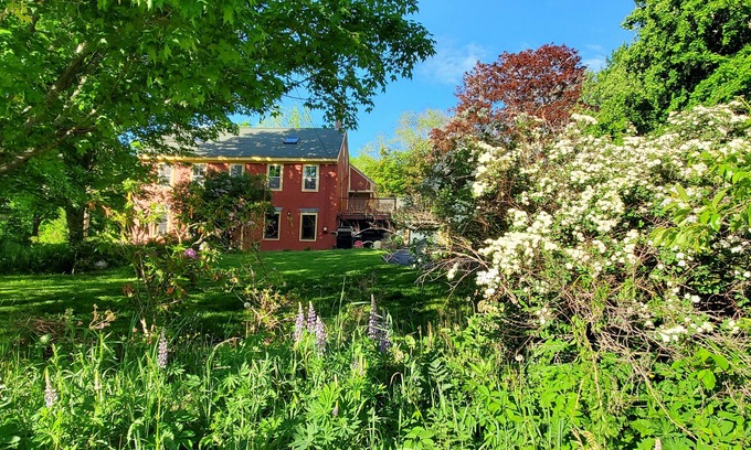 Waldoboro Casa | Historical Retreat in the heart of Midcoast Maine