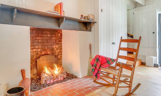 Thurmont Casa | Historical Thurmont Escape w/ Furnished Deck!