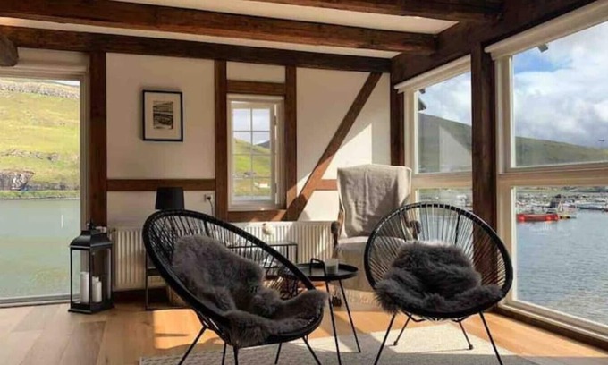 Sorvagur Apartamento | Historical Warehouse - Mid Floor