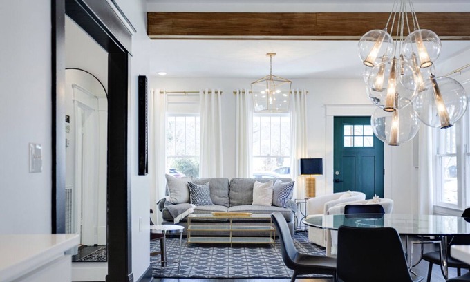 Durham Casa | Historically Hip on Hale-3 Kings, Walkable to shops, 3 minutes to Duke