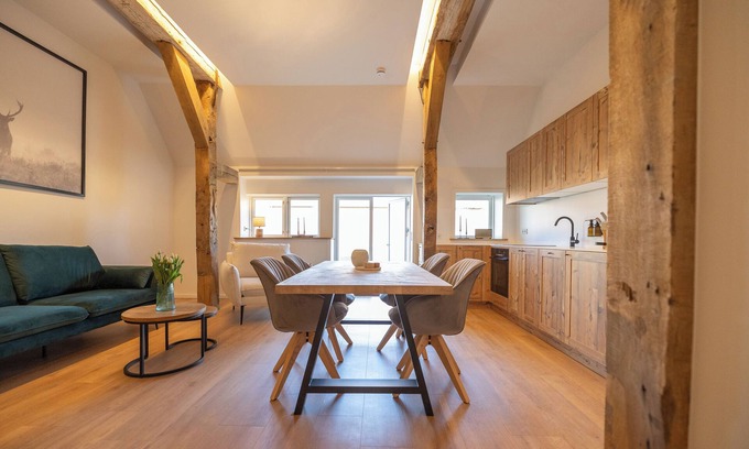 Ratekau Apartamento | Historisches Ferienloft Nahe des Timmendorfer Strands