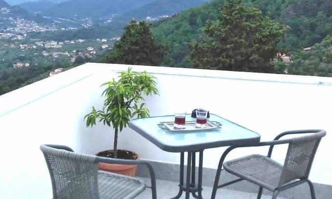 Bolano Apartamento | History and nature a few km from the sea