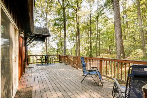 Aspers Casa | History, Hikes and Fireside Nights Fayetteville Gem
