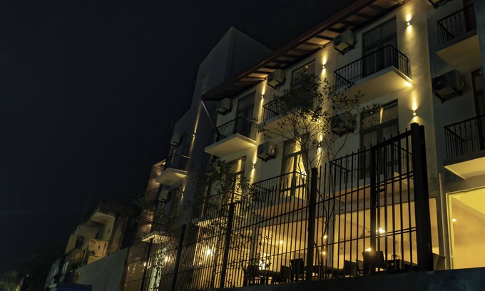 Negombo Hotel | Hive 68 - Hotel and Resorts Negombo