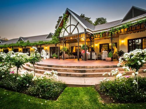 Oudtshoorn Casa | Hlangana Lodge