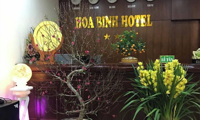 Lao Cai Hotel | Hoà Bình Hotel LC - by BayLuxury