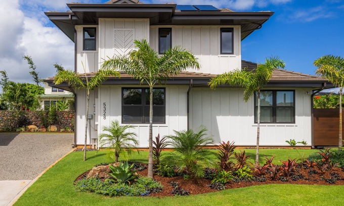 Poipu Cabaña | Ho'Okipa Cottage - A/C, Wifi, heated & jetted pool, short walk to the beach