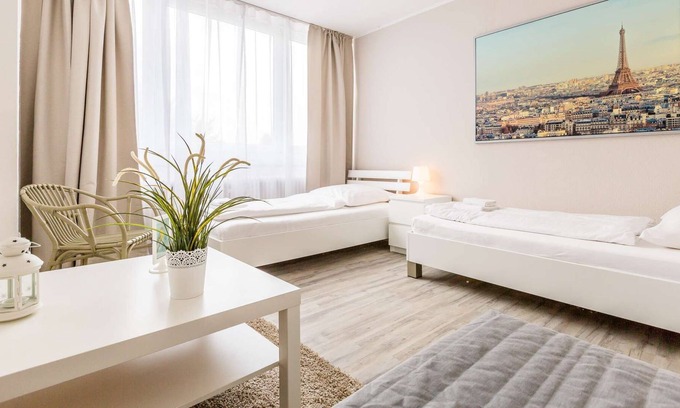 Hackenbroich Apartamento | HÖ01 large apartment with dryer and washing machine