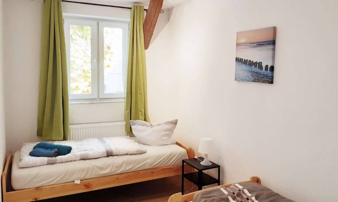 Wernau Casa | HÖ01 large apartment with dryer and washing machine
