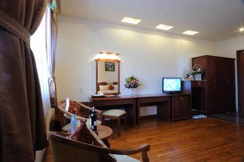 Thu Dau Mot Hotel | Hoang Yen 2 Hotel