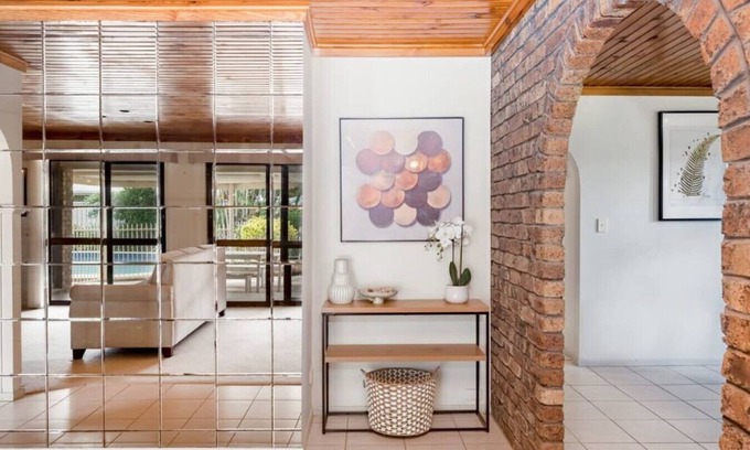 Robertson Casa | Hobbit House Inspired 4BR cozy Fairytale Cottage