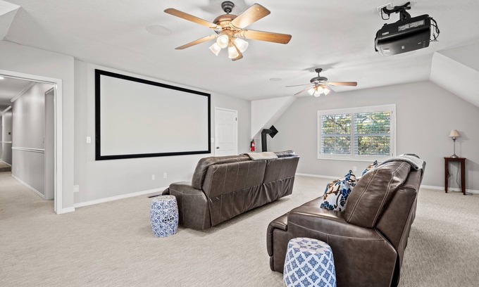 Layton Casa | Hobbs Mill | Theatre | Ping Pong | Pet-Friendly