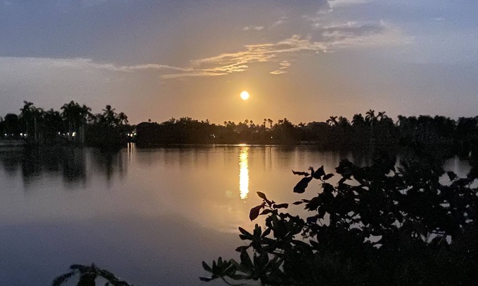 Hobe Sound Casa | Hobe Sound Waterfront Gem ~ Private Dock and Boat Launch ~ 3 min to the beach!