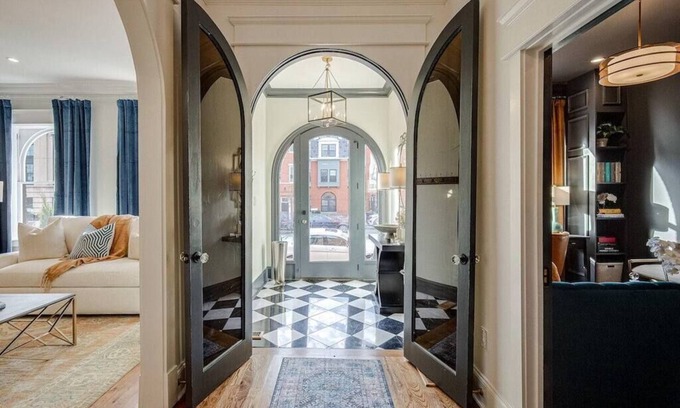 Old Town West Casa | Hobson Hall - A Luxury Old Town Escape!